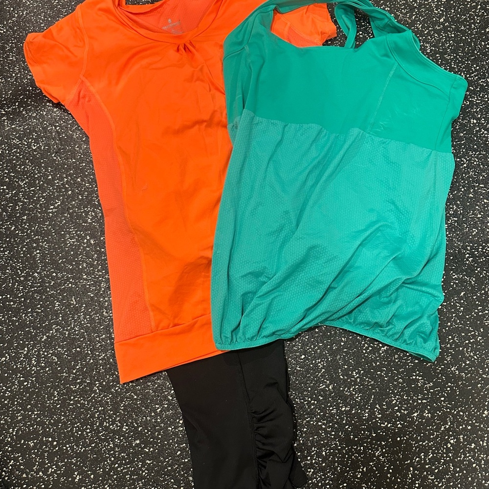 Maternity Athletic Tops with Black Panel Leggings